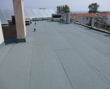 Thermal & water insulation on roof with Politerm Blu at Kronos hotel in Platamona-Pierias